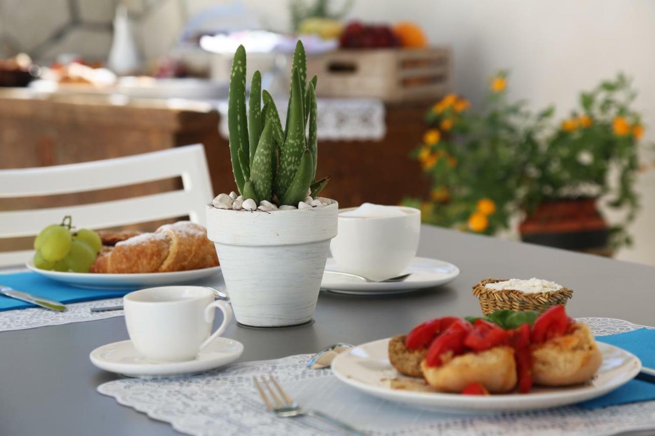 Il Giardino Degli Aromi Bed & Breakfast Cerfignano Dış mekan fotoğraf