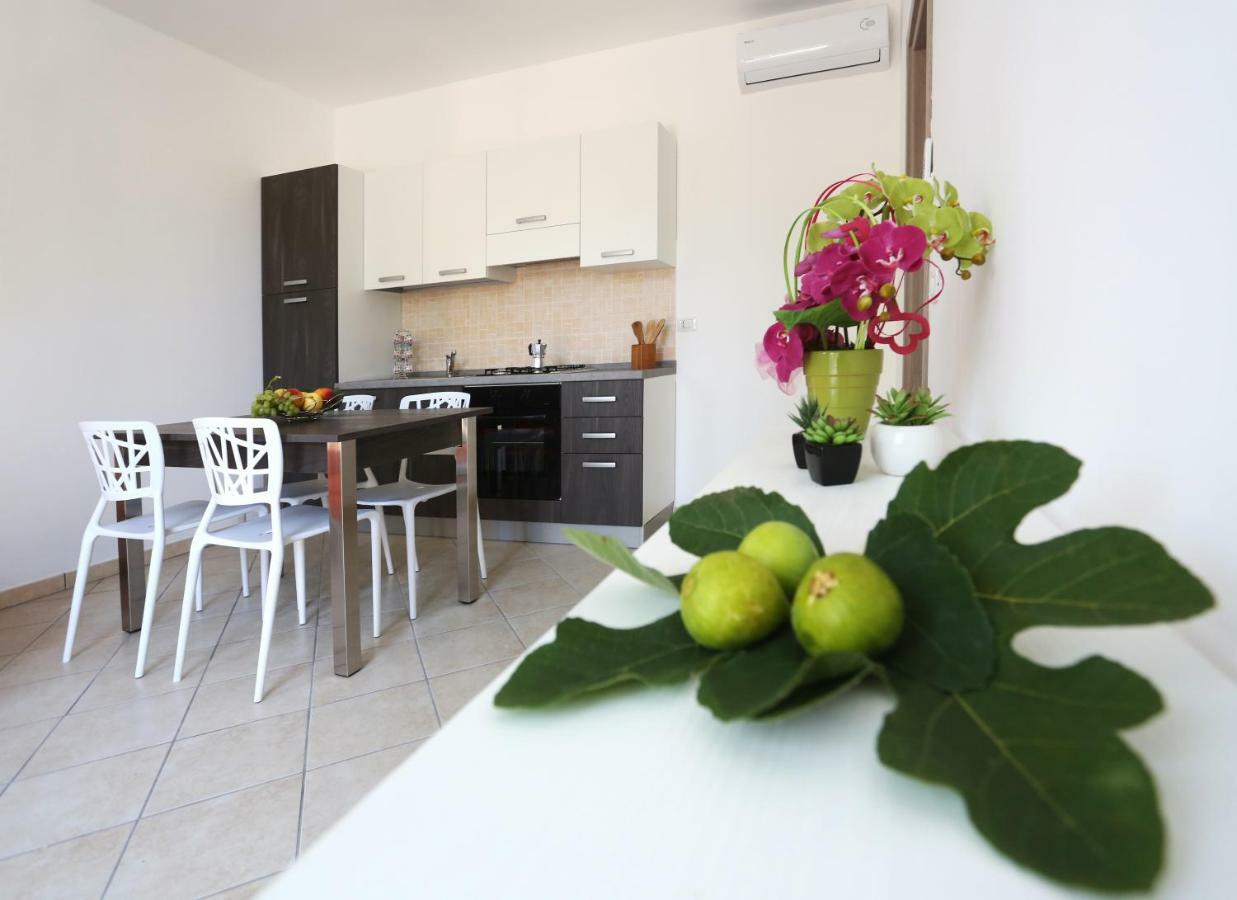 Il Giardino Degli Aromi Bed & Breakfast Cerfignano Dış mekan fotoğraf